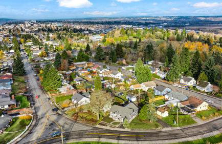 Sunny 3BR Retreat Near Everett Waterfront - Photo 14