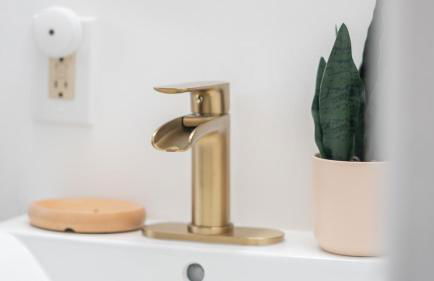 Retro Retreat renovated 2BR, desk, no chore list! - Foto 15