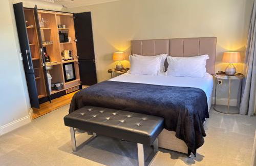 Hillside Farm Barn Apartments - Photo 9