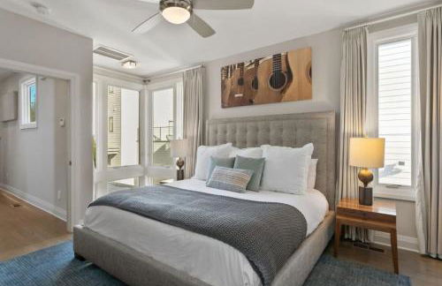 Downtown w Rooftop Deck 4 Bedrooms 3 Baths - Foto 6