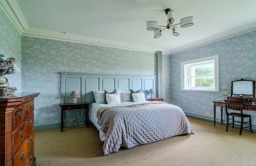 Earnshill House - Photo 18