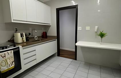 Perto da Praia com ar e estacionamento - Foto 20