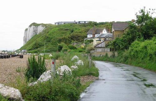 Kingsdowns Top Family Chalet, stunning and cosy interiors, indoor heated pool, mini golf, tennis court, BBQ and beach! - Foto 32