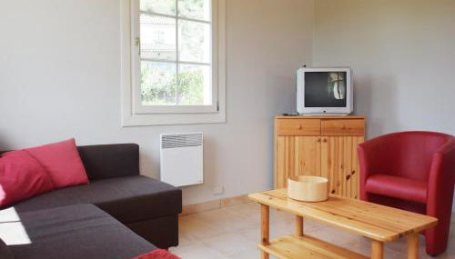 Peaceful Holiday Home in Les Vans, Ardeche With Pool - Foto 2