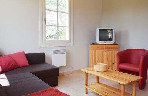 Peaceful Holiday Home in Les Vans, Ardeche With Pool - Foto 2