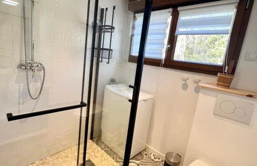 Gîte élégant en pleine nature avec terrasse, départ randonnées, parking privé et équipements inclus - FR-1-589-384 - Foto 12