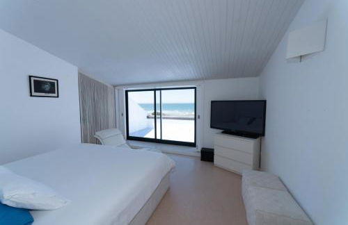 Best Beach Front Villa with Heated Pool - Sea La Vie - Photo 12