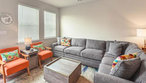 Pool Access and Beach Shuttle Millville Townhome! - Foto 5