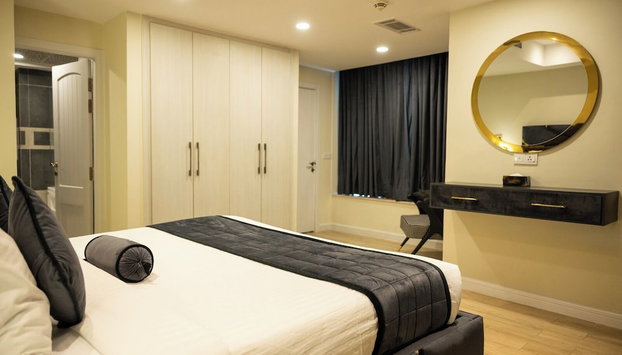 Centaurus Suites - Photo 3, Room