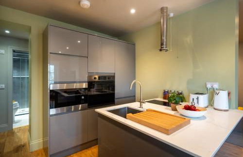 Commandery Vaults - Luxury Apartment in City Centre with SKY TV - Foto 54