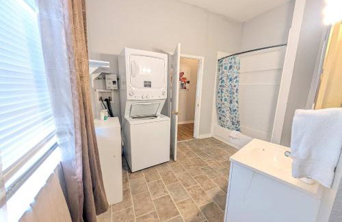 Cozy Coastal Retreat Apt Ingleside - Photo 11