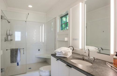 Group-Friendly Newbury Stunner Home Gym, Hot Tub! - Foto 19