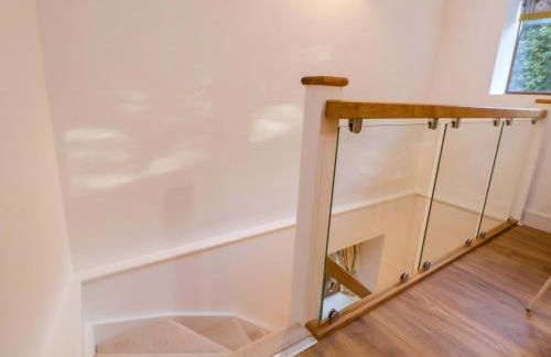 The Apple Store - Photo 13