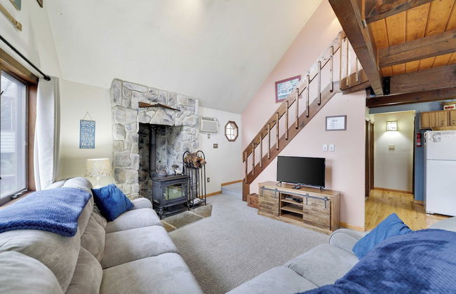 Chalet All Day Avantstay Lakeside, Firepit, Shared Pool - Foto 5