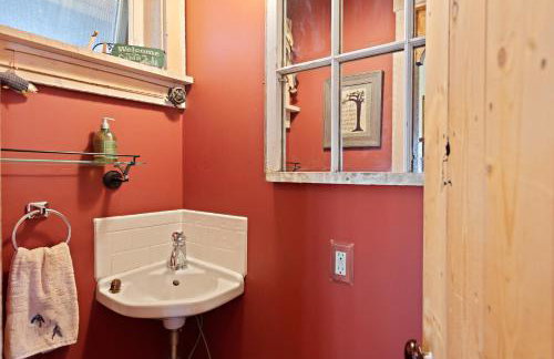 Lindas Perch by KABINO On Bank of Henrys Fork Mtn Views Fishing 6 acres Snake River WIFI - Foto 12