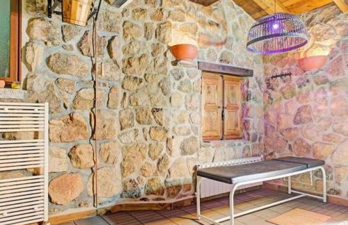 Farmhouse Apartment with Pool - Foto 10