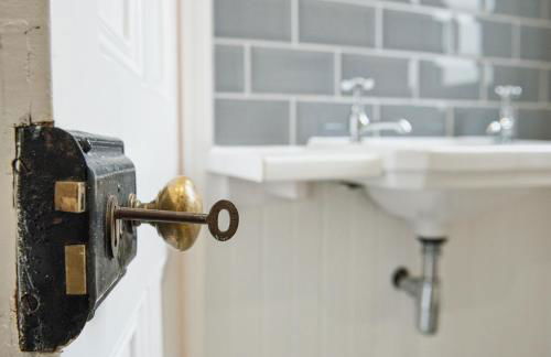 Tin Cabin in peaceful Angus glen - Foto 12