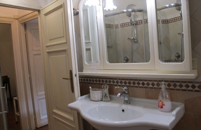 Aurora in Pantheon Apartment - Photo 14