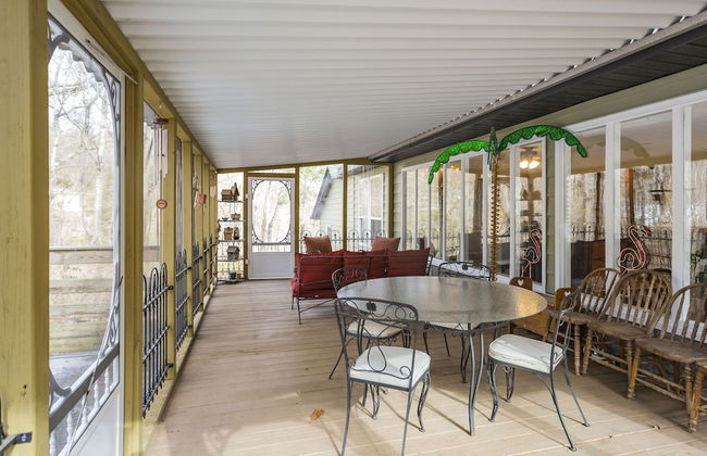 Grand Dream Vacation Home in Nashville 7+ beds! - Photo 43