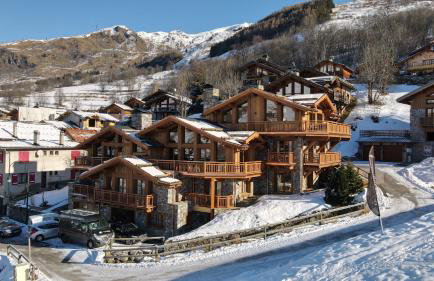 Les Chalets de la Source 2 - Luxe - Skis aux pieds - 14 personnes - Foto 2