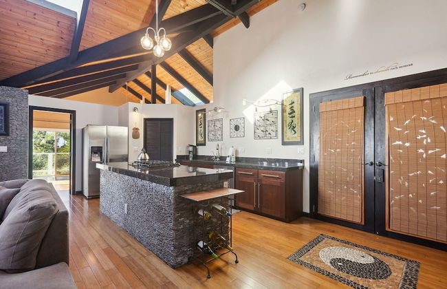 Pu'ukala Sunset Estate W/ Amazing Ocean Views! 3 Bedroom Home by RedAwning - Foto 12