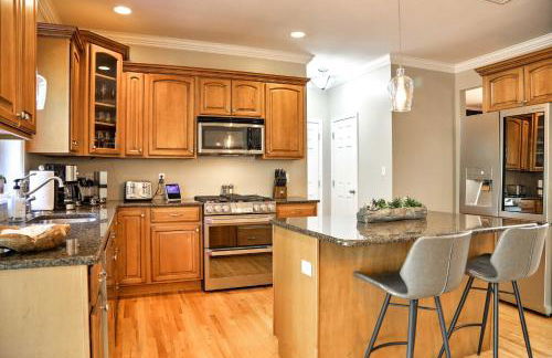 Colonial-Style Warwick Retreat - 1 Hour to NYC! - Foto 8