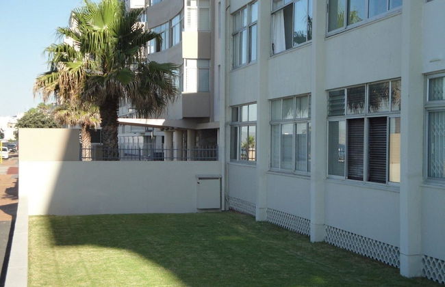 Sandringham I - Photo 1