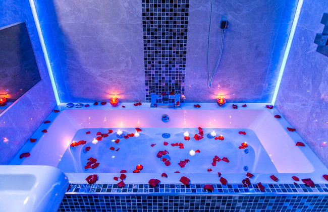 Velmora Suites Bradford - Photo 21
