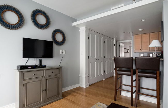 The Easy Spot Downtown Free Parking Elevator - Foto 19