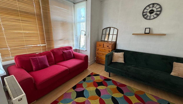 2 Bed Flat - Sleeps 3 - Parking - Wifi - Foto 2, Imagem principal