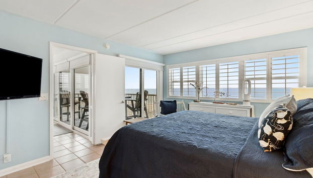 Beach Condo Miles-long Views Sand and Sea, Access to Private Fishing Pier by RedAwning - Foto 4, Zimmer