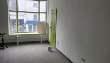 Main Wasall High Street flat above shop - Foto 2