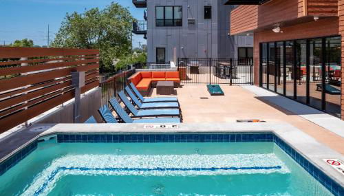 2 BR Dwntwn Apt with Hot Tub - Foto 2