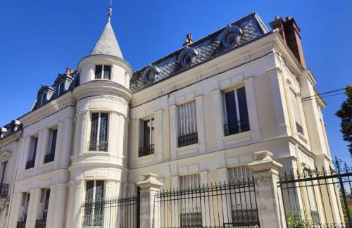 large 5-bedroom 2 floor apartment 200 m2 - Foto 1