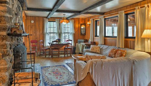 East Otis Reservoir Cabin with Porch - Walk to Lake! - Foto 4