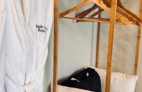 Luxury Romantic Bolt Hole - Photo 23