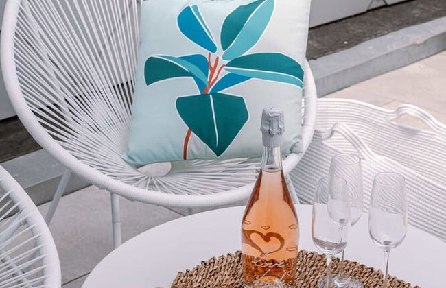 Stunning Studio With Sea-view on top Location - Foto 53