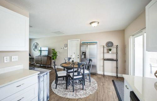 Apollo Beach Retreat - 3BR - Pool - Backyard -BBQ - Foto 9