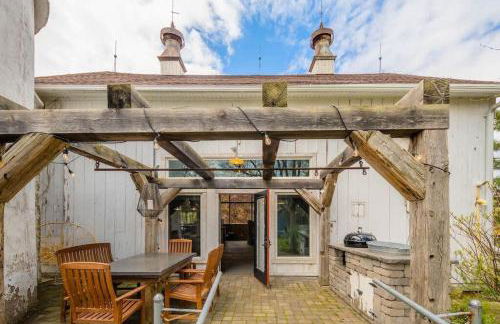 Urban Farmstead Family Retreat - Game Barn - Foto 22