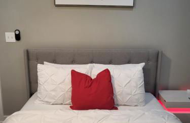 Rare Find! Private Heated Pool & Spa - Entire Home Near ATL City Center - Foto 13