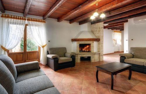 Holiday Home in Golas With Private Pool - Foto 24