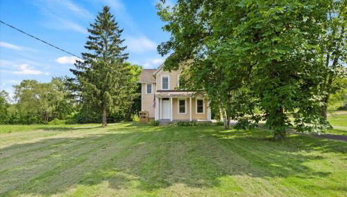 Hudson Restored Farmhouse with Fire Pit - Foto 5