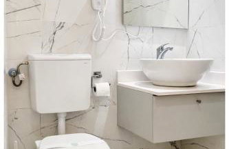 Bed & Garage Apartment in Villa - Photo 23