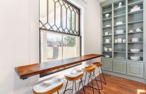 Notes of Southern Charm - Walkable to Food & Shops - Foto 15