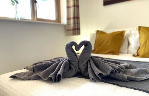 Stunning cottage with hot tub - Photo 12