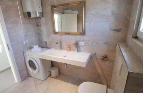 Villa Luce del Sole Apartment - Photo 34