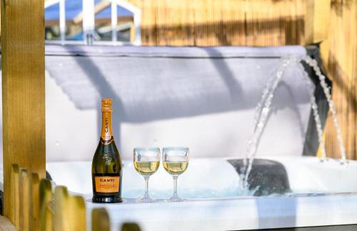 Relax at Little Hawkcliffe - Photo 14