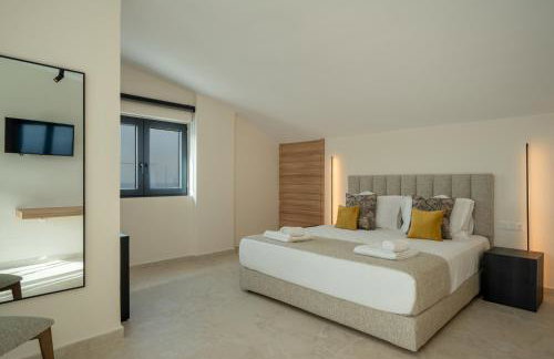 Anama Villas, with Pool & Views to Rethymno, By ThinkVilla - Foto 80