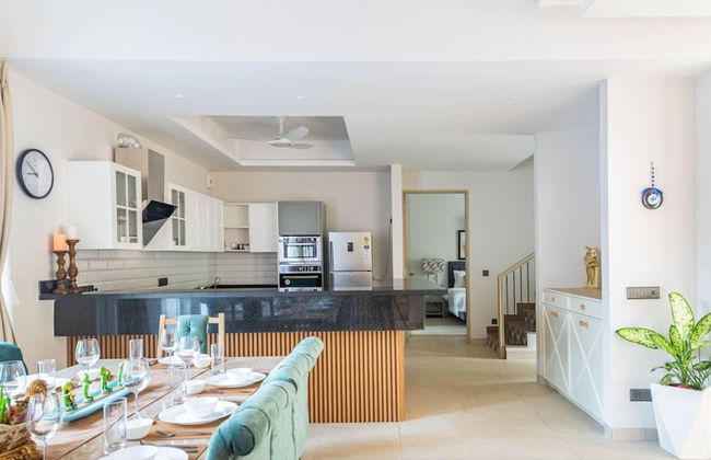 Aria - Lux 5BR Villa in Anjuna Perfect for Groups - Photo 12