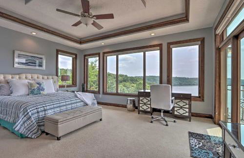 Boat Dock and Kayaks Luxury Lake of the Ozarks Home - Foto 11